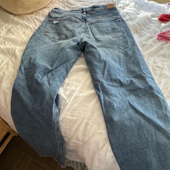 American Eagle Ripped Jeans - Picture 5 of 5